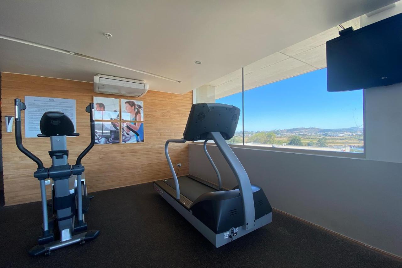 Hotel Wyndham Concepcion Pettra Exteriér fotografie The gym at the hotel