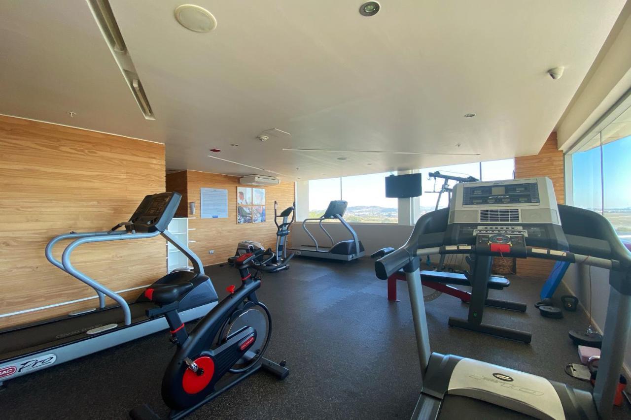 Hotel Wyndham Concepcion Pettra Exteriér fotografie The gym at the hotel